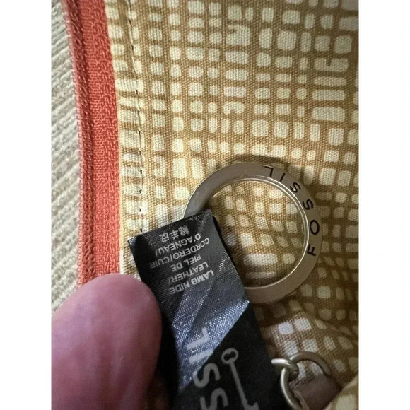 Fossil Leather Applique Bug Key Lock Keychain Coin Purse Wallet ID Holder 5X3" - Picture 10 of 11